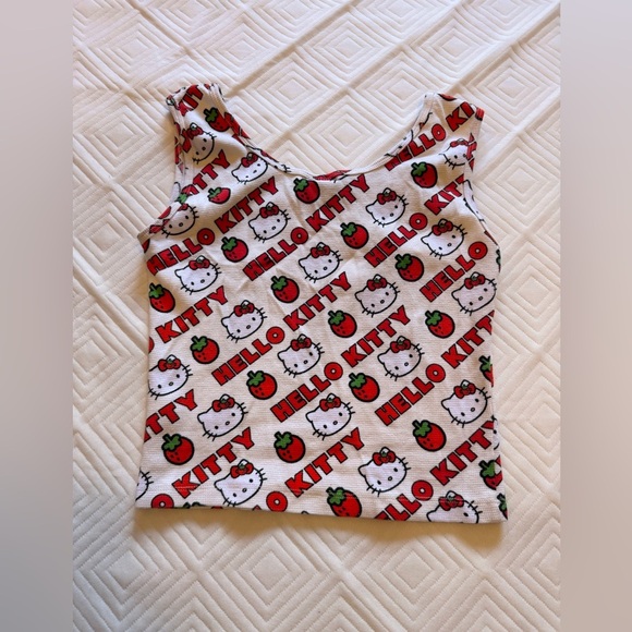 Sanrio Hello Kitty x Dumbgood Strawberry Waffle White Red Crop Tank XL EUC - Picture 4 of 8